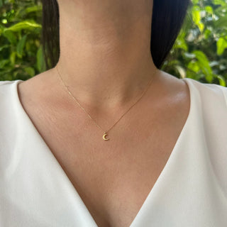 Minimal Moon Necklace